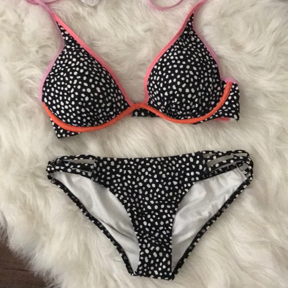 Victoria's Secret bikini